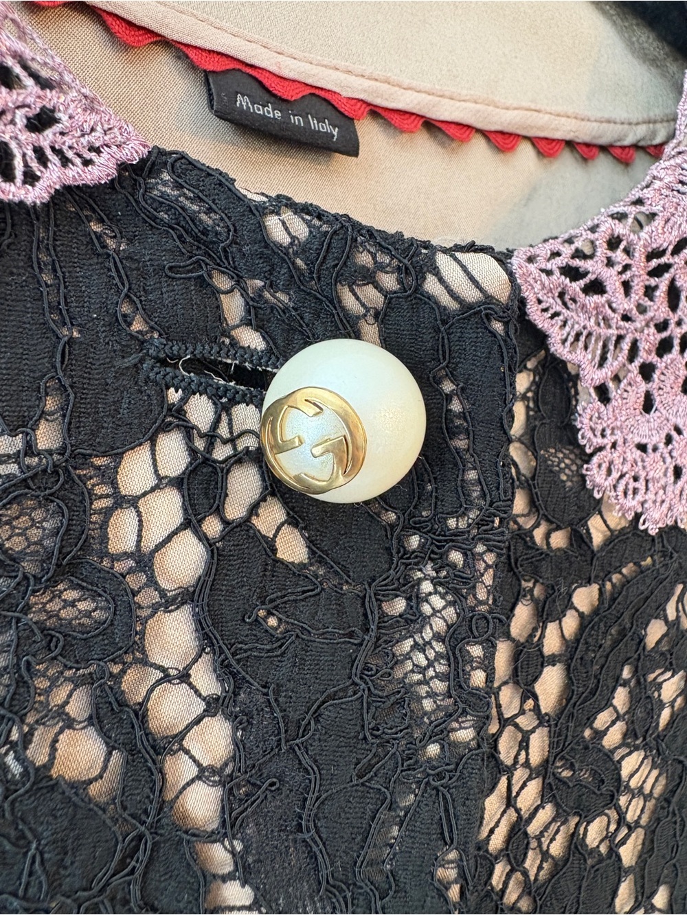 GUCCI Black Lace Cropped Jacket Silk Lined Pink Crochet Collar Italy IT 40 - Picture 4 of 14